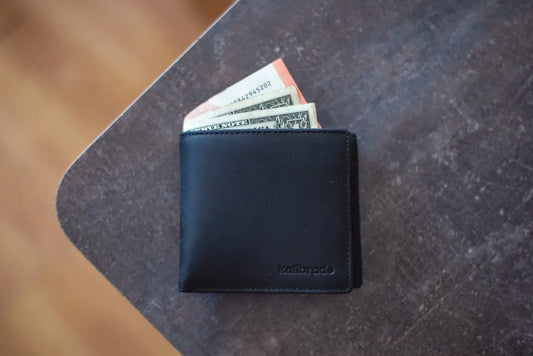 Choosing the Right Wallet Base for Women’s Bags - Stile Donna Bags