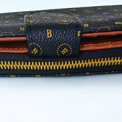 Women’s Purse in leather - color white and black - wallet