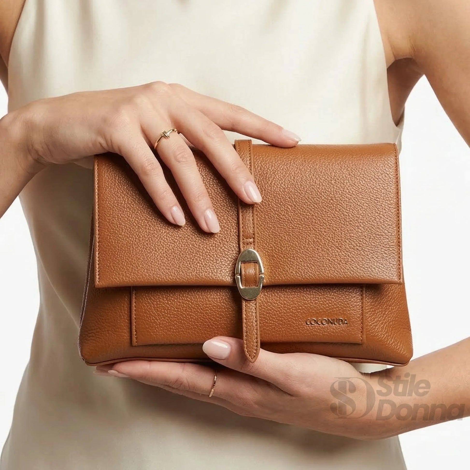 Coconuda pochette ecopelle marrone con tracolla – vista posteriore