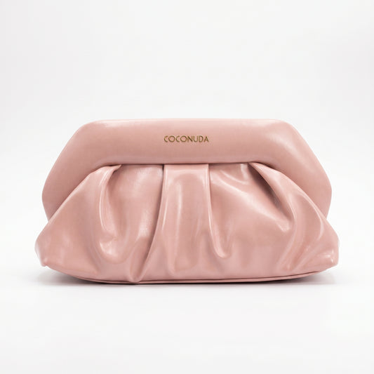 Pochette drappeggiata Coconuda rosa ecopelle verniciata con catena dorata - vista frontale
