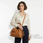 YY Coveri Borsa a Mano Strutturata in Ecopelle Cuoio con Dettagli Oro - Stile Donna Bags