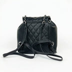 Zaino Trapuntato in Ecopelle Nera con Dettaglio a Catena - Stile Donna Bags