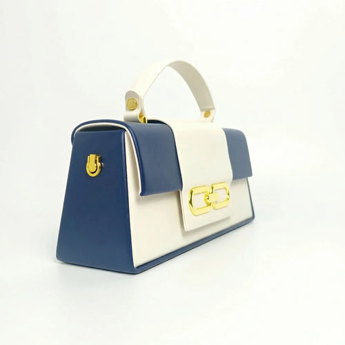 Borsa Bicolore Blu e Crema con Chiusura Dorata | Close-up chiusura | ecopelle | Beige