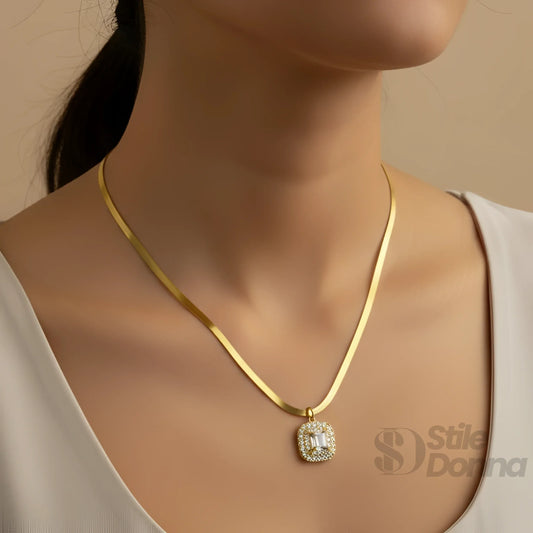 collana-con-pendente-iniziale-herringbone-in-oro-catena-serpente-706 - Stile Donna Bags