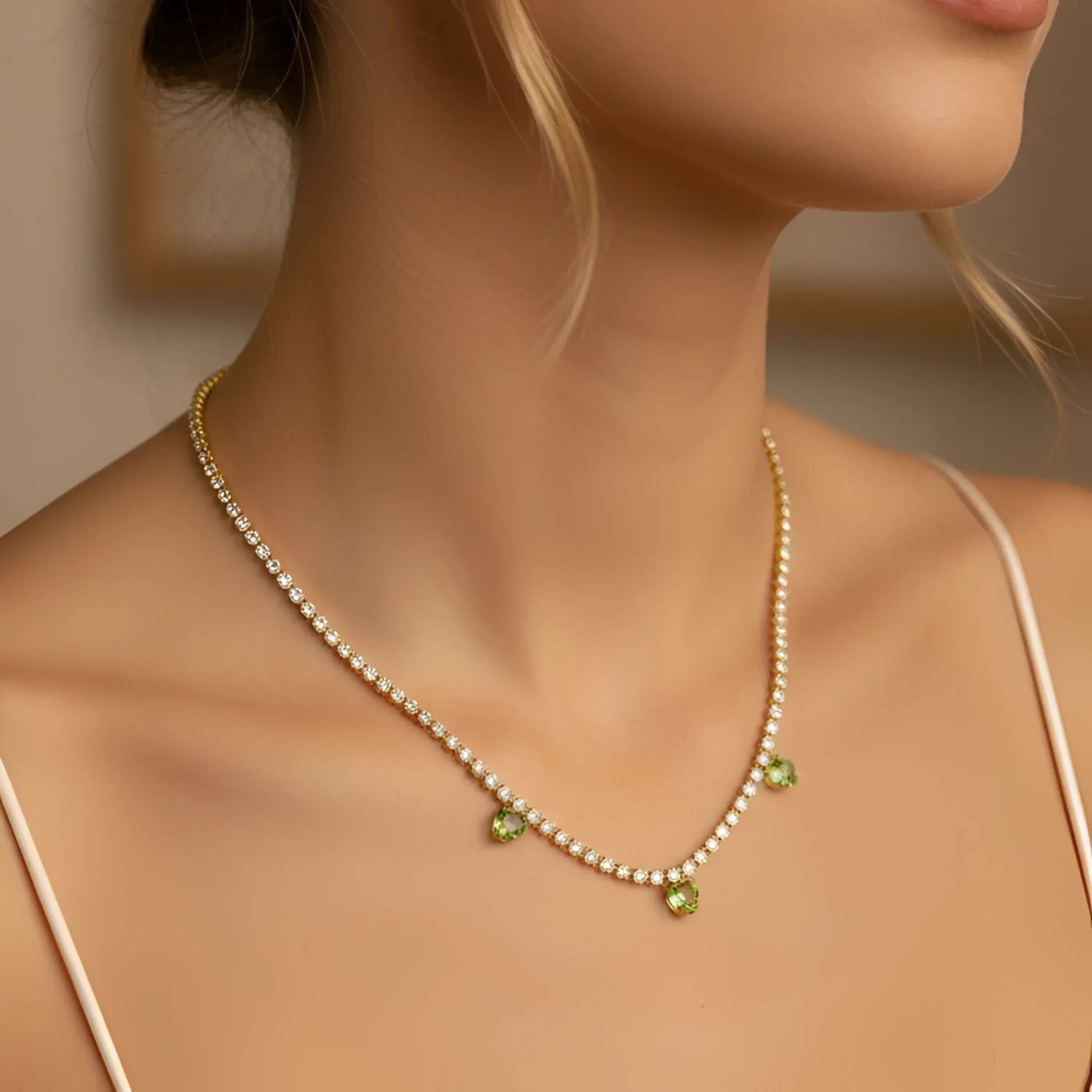 Collana In Cristallo Dorato Con Ciondoli Cuore Rosso Rego… | Vista frontale | Oro