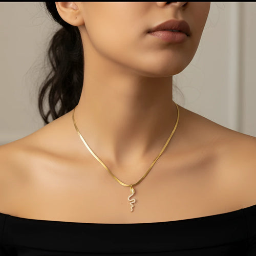 Collana Minimalista Con Ciondolo Serpente In Cristallo Ar… | Vista frontale | Oro
