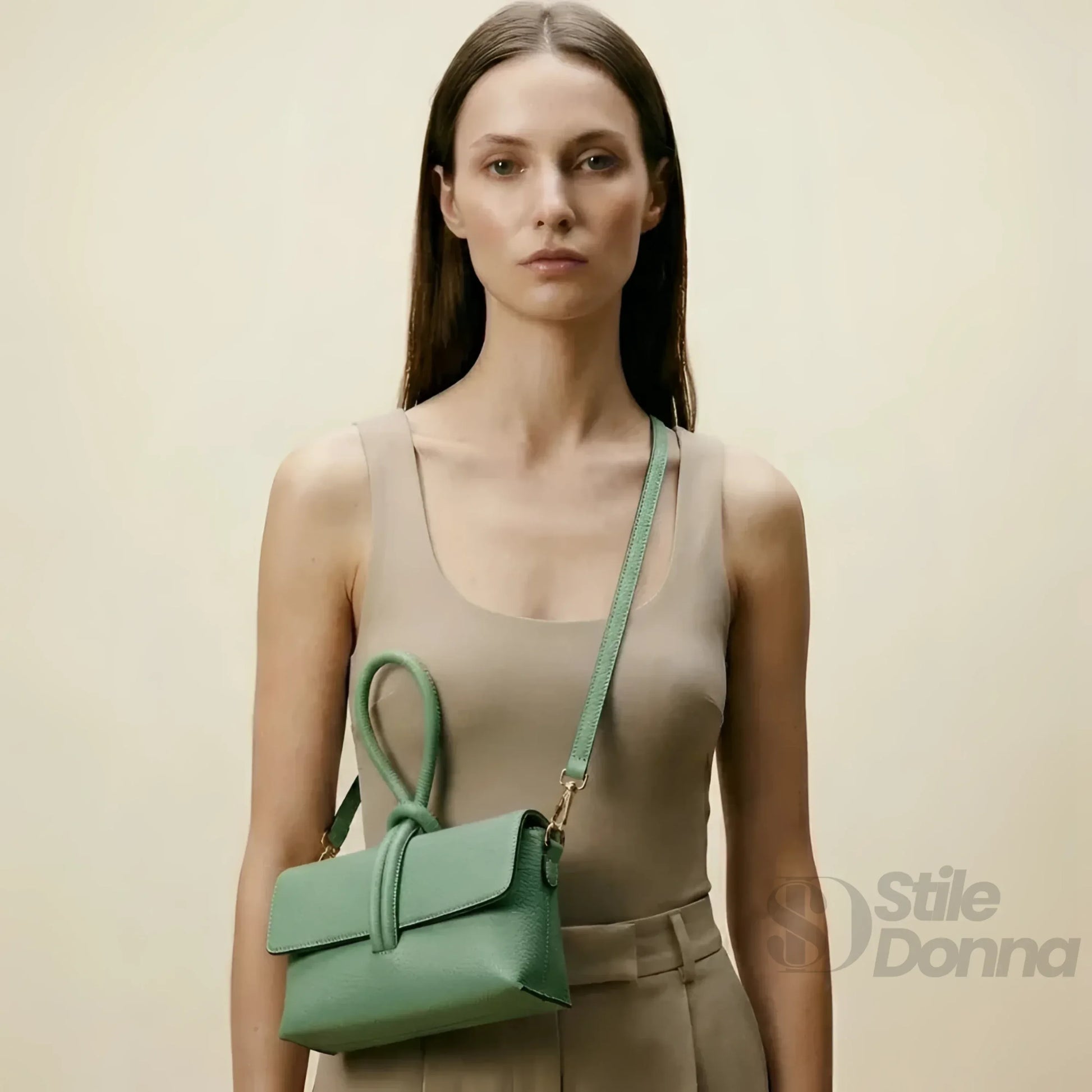 pochette-in-pelle-verde-menta-da-donna-borsa-tracolla-473 - Stile Donna Bags