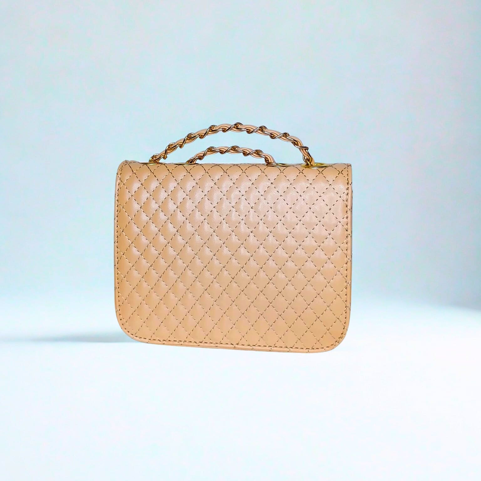 Women’s Handbag with twist chain shoulder Strap color - Beige - Shoulder bag