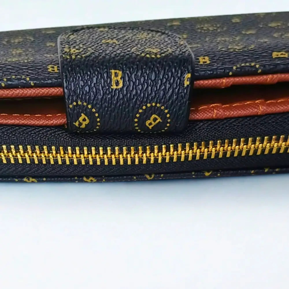 Women’s Purse in leather - color white and black - wallet